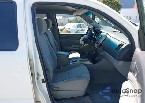 2005 Toyota Tacoma Base V6 from USA, damaged, VIN 5TEMU52N45Z135808